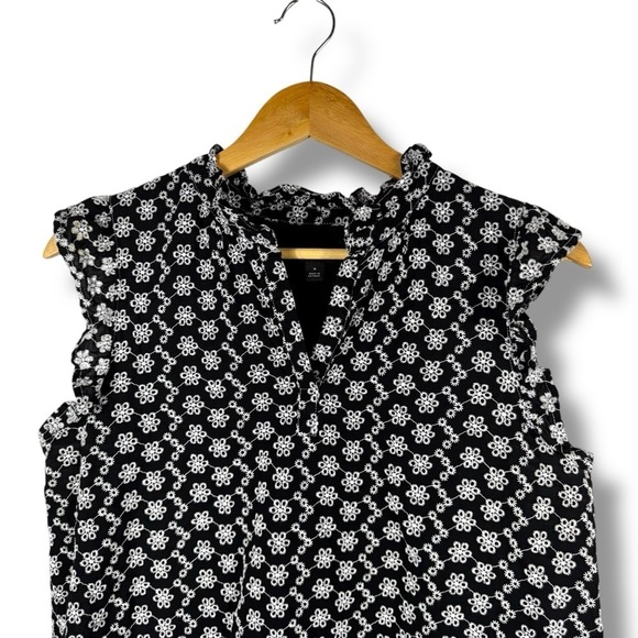 Ann Taylor Factory Embroidered Eyelet Ruffle Sleeveless Top, Black/White, Size M - Picture 2 of 11